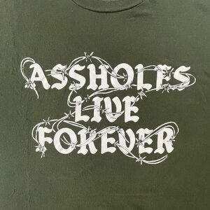 Assholes Live Forever Graphic Tee with White Barbed Wire Slogan XL